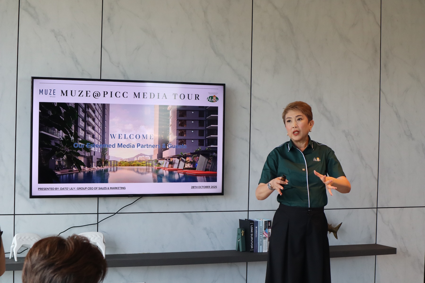 muze-picc-media-tour2